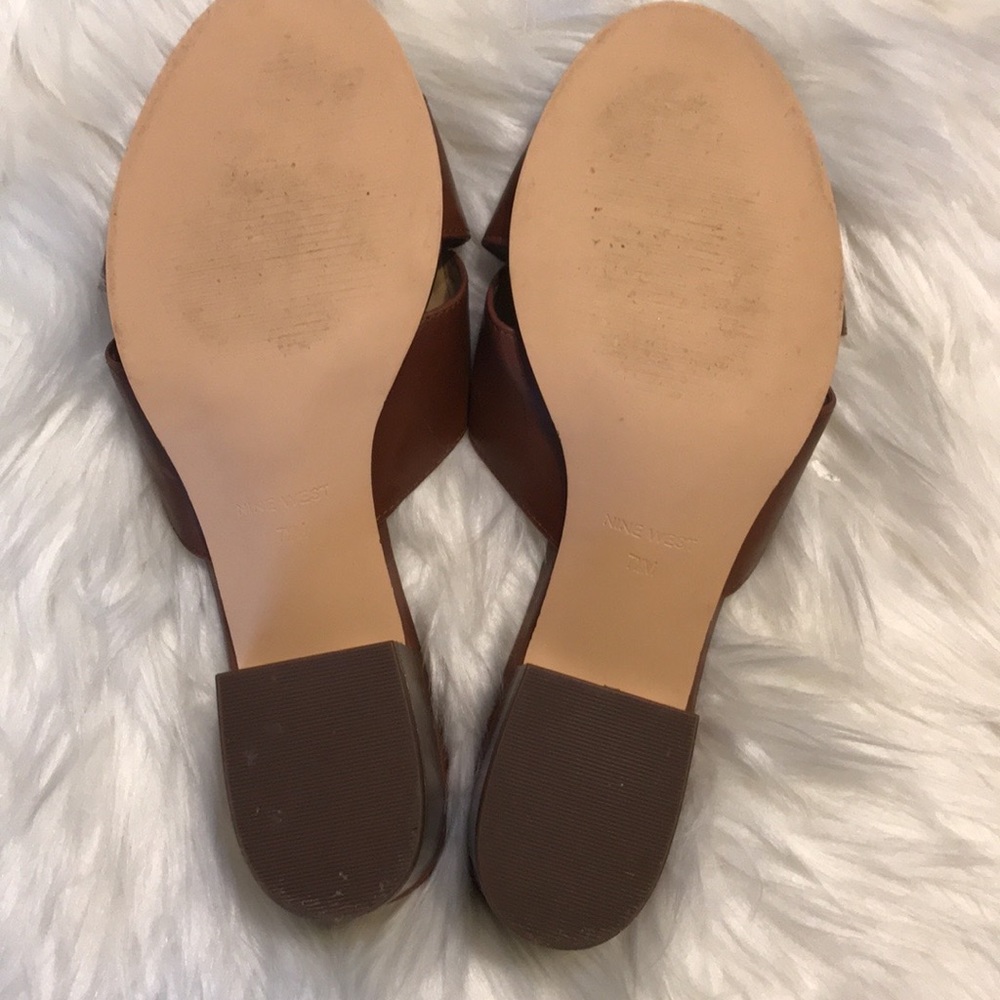 NINE WEST SLIDES - Picture 3 of 6